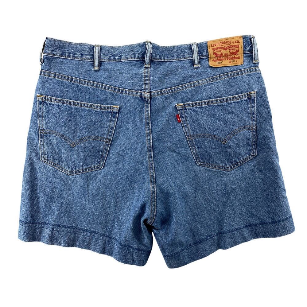 Levi’s 550 Denim Shorts W40 Relaxed Fit Blue Jean Cutoffs Vintage Style - Picture 4 of 10